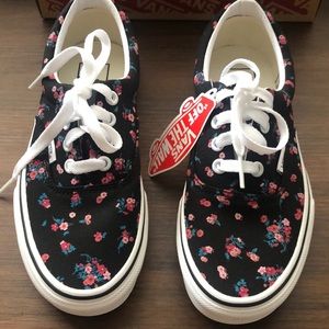 NWT Vans Era Ditsy Floral